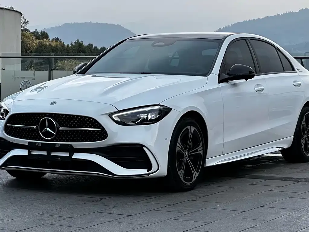 Mercedes-Benz C-Class — фото 1