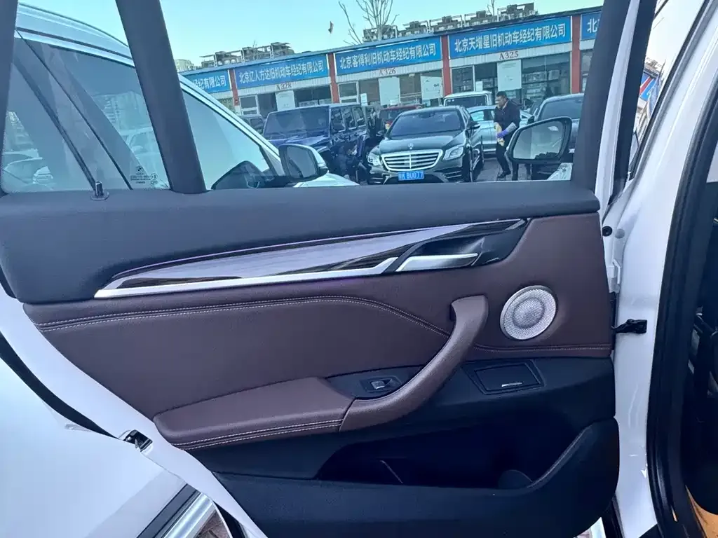 BMW X1 2022 из CN, фото 9