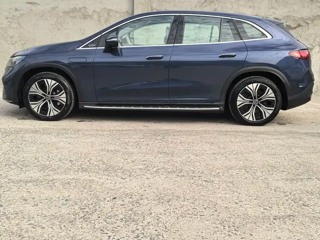 Mercedes-Benz EQE SUV 2023 из CN, фото 6