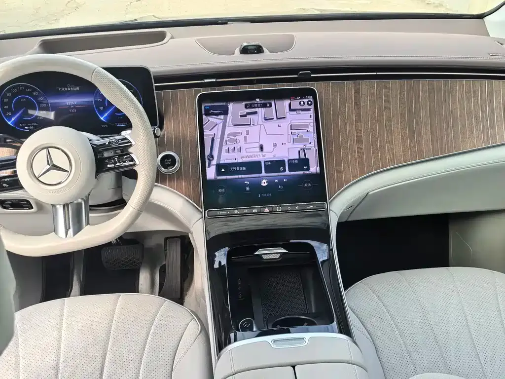 Mercedes-Benz EQE SUV 2023 из CN, фото 8