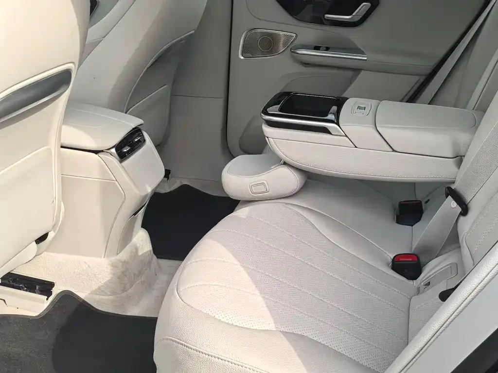 Mercedes-Benz EQE SUV 2023 из CN, фото 3