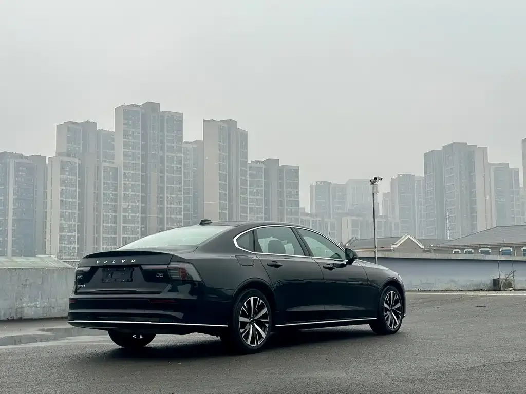 Volvo S90 2025 из CN, фото 4