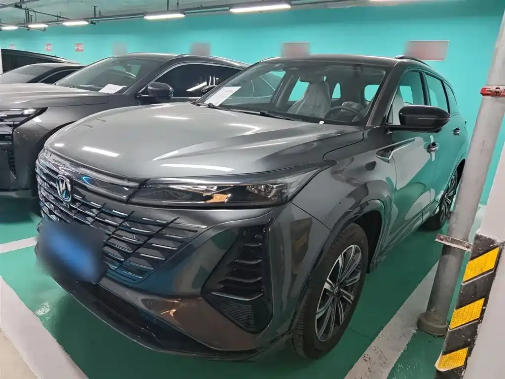Changan CS75PLUS — фото 1