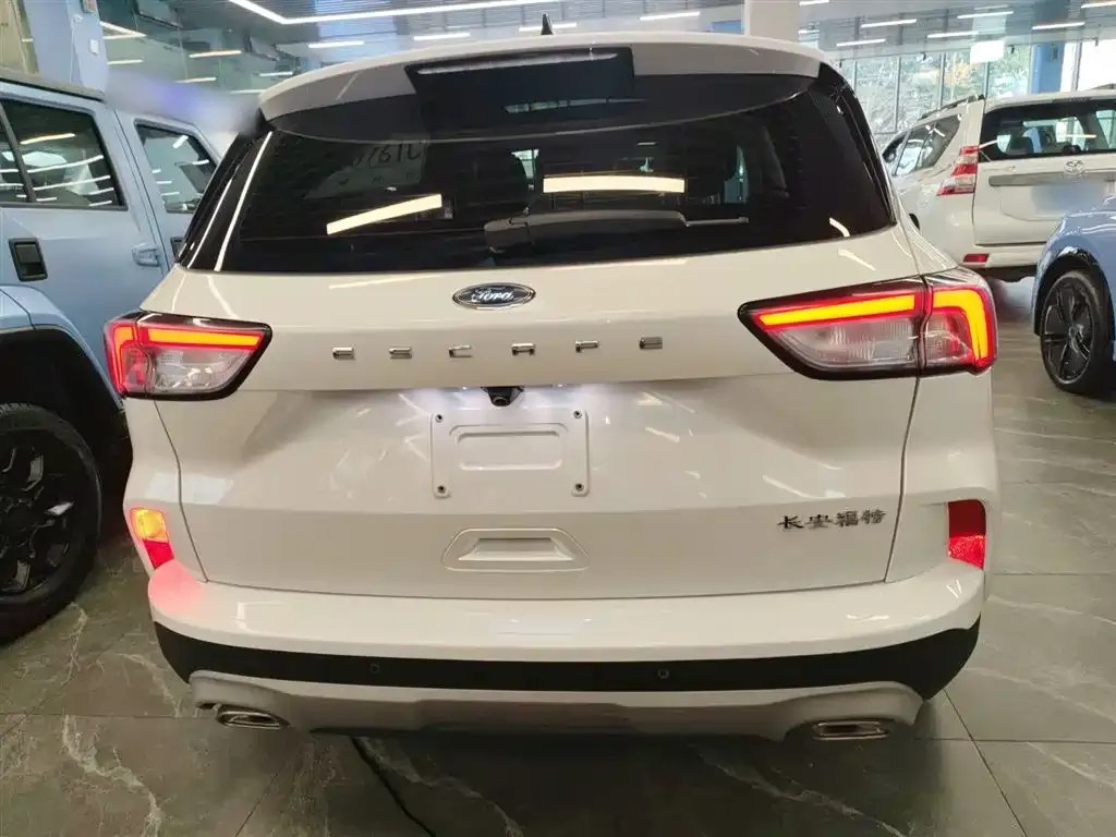 Ford Escape 2024 из CN, фото 6