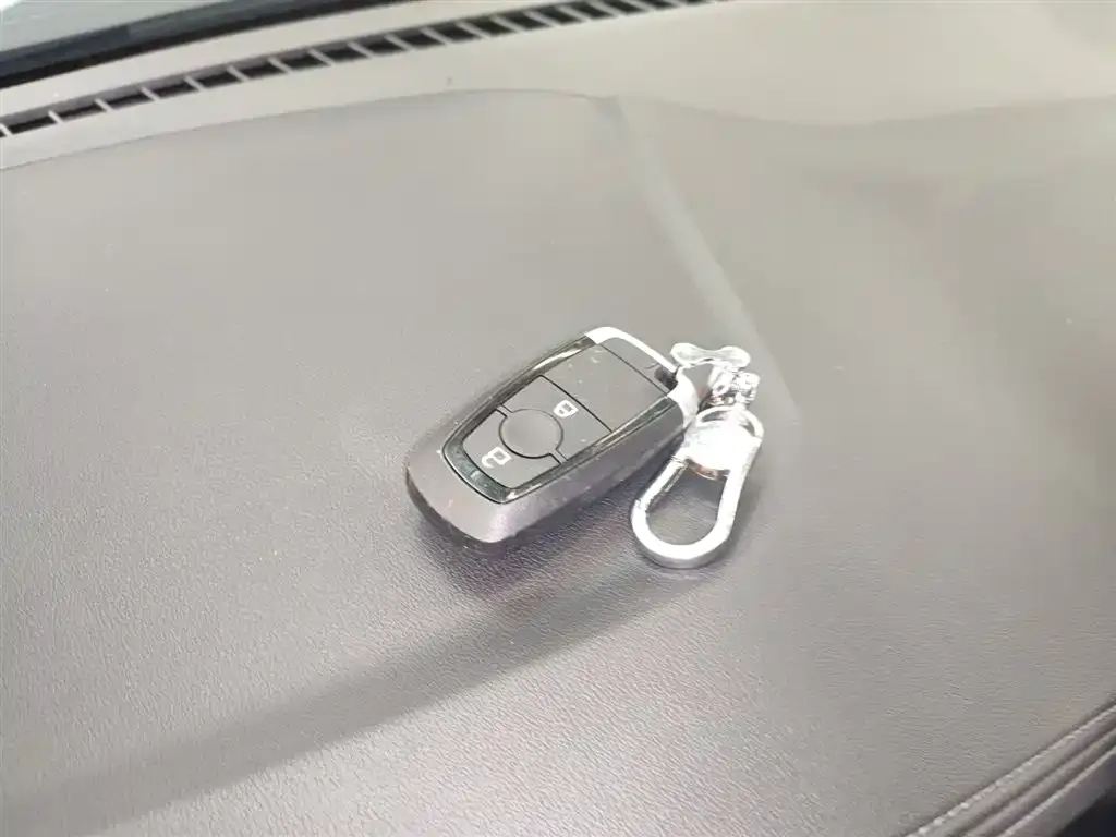 Ford Escape 2024 из CN, фото 9