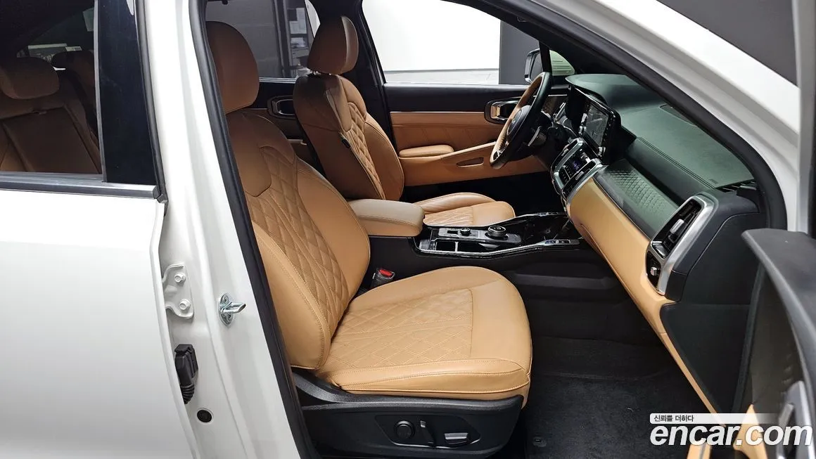 Kia Sorento — фото 10