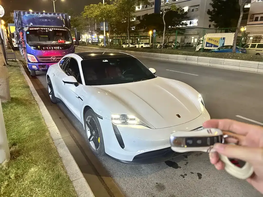 Porsche Taycan 2021 из CN, фото 5