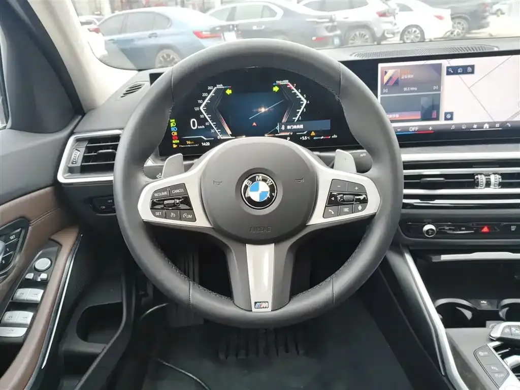 BMW 3 Series 2025 из CN, фото 8
