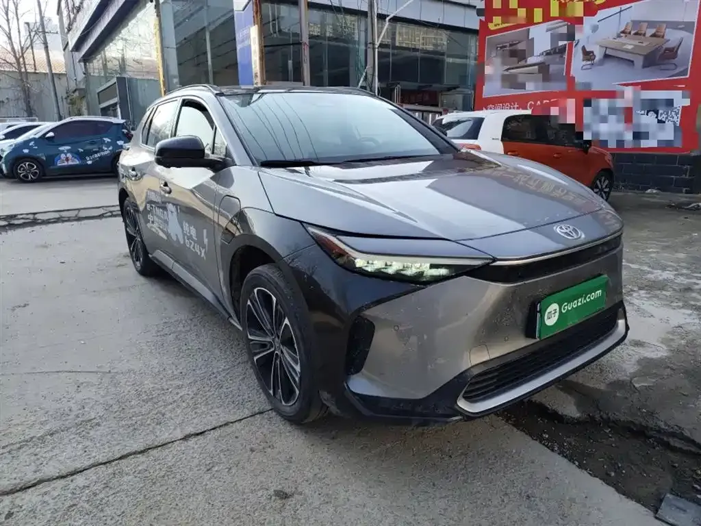 Toyota bZ4X 2022 из CN, фото 4