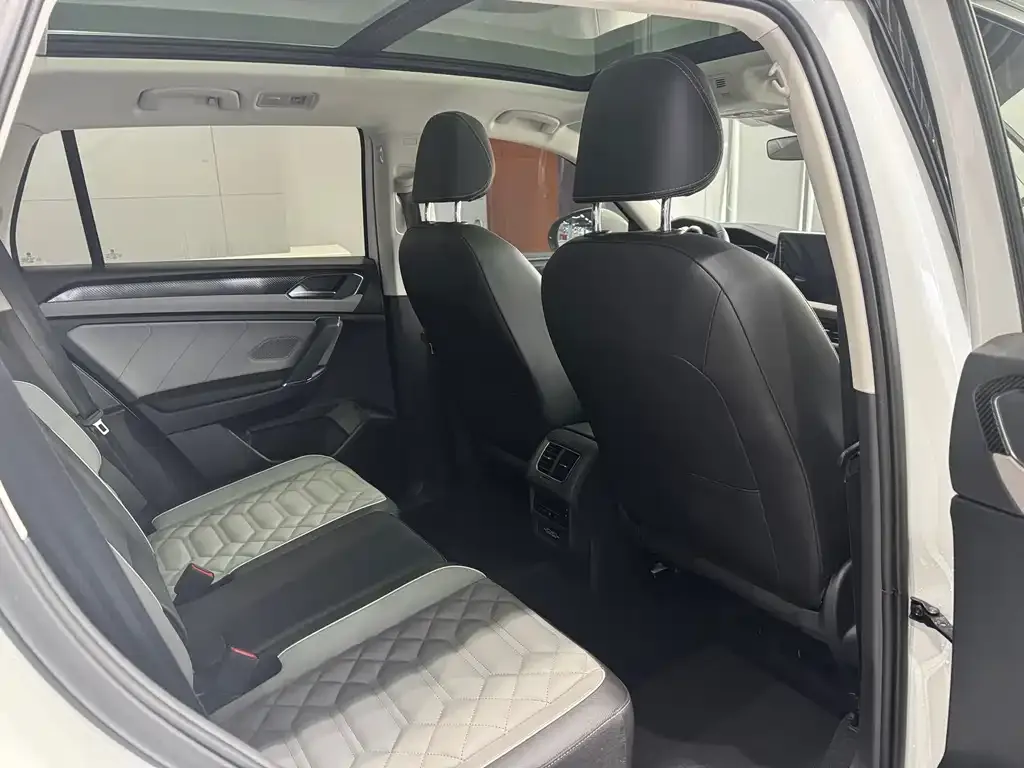 Volkswagen Tayron 2023 из CN, фото 5