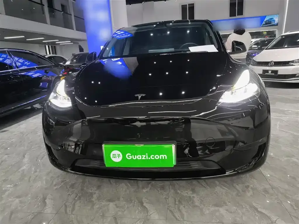 Tesla Model Y — фото 3