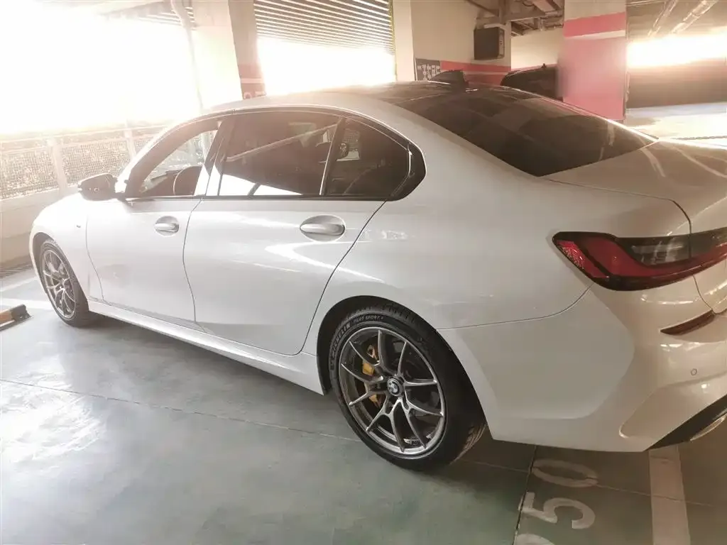 BMW 3 Series 2022 из CN, фото 4