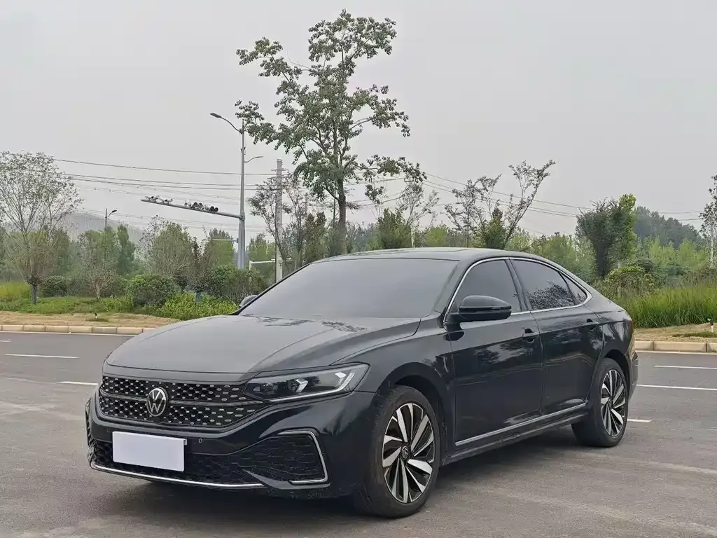 Volkswagen Passat 2024 из CN, фото 3