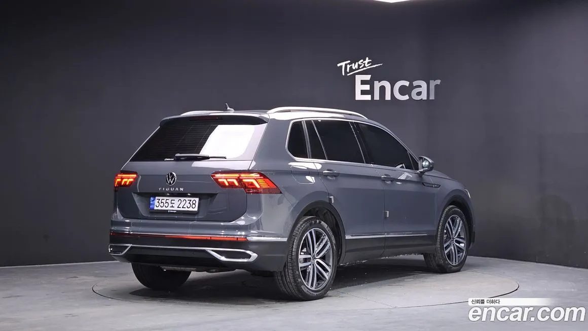 Volkswagen Tiguan 2021 из KR, фото 2