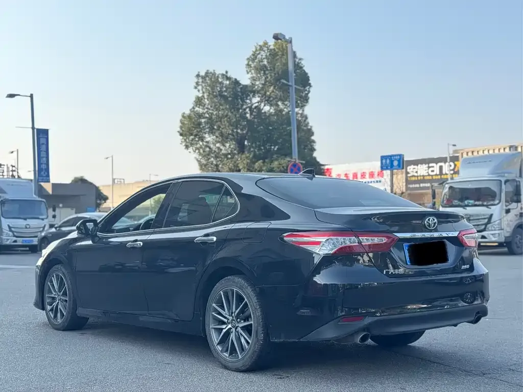 Toyota Camry 2021 из CN, фото 7