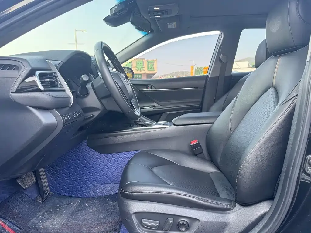 Toyota Camry 2021 из CN, фото 5
