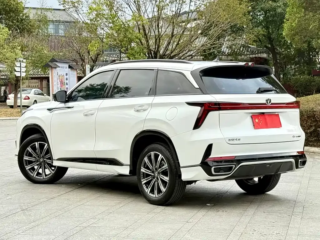 Changan CS75PLUS — фото 10