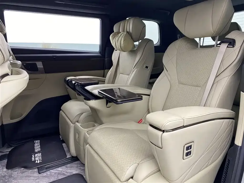 Toyota Vellfire 2023 из CN, фото 8