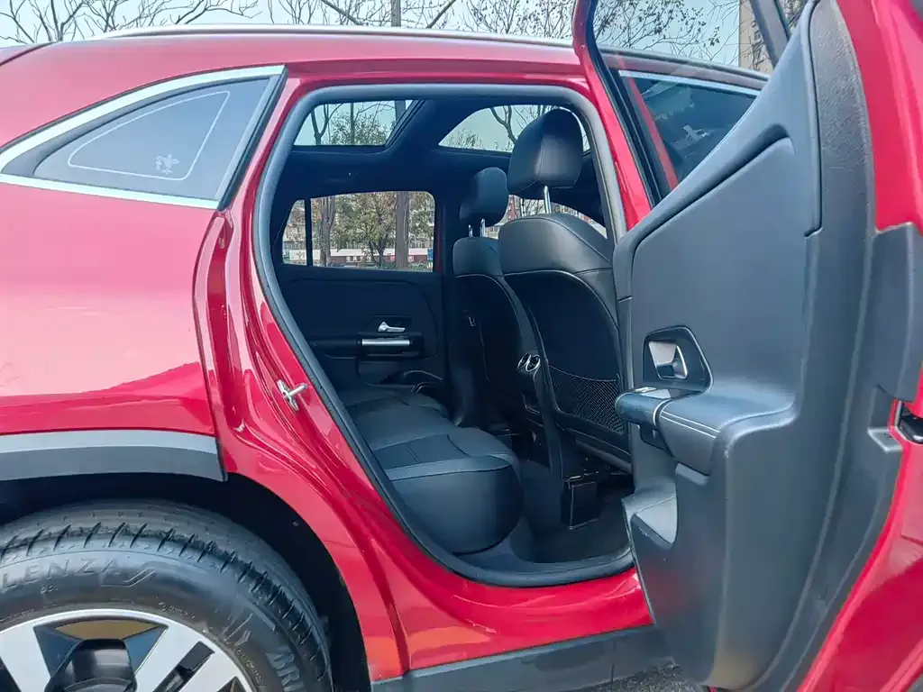 Mercedes-Benz GLA — фото 7