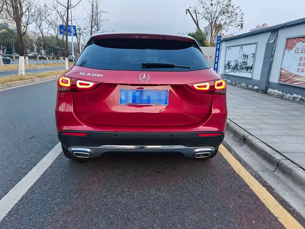 Mercedes-Benz GLA — фото 9