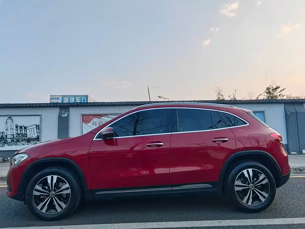 Mercedes-Benz GLA — фото 4