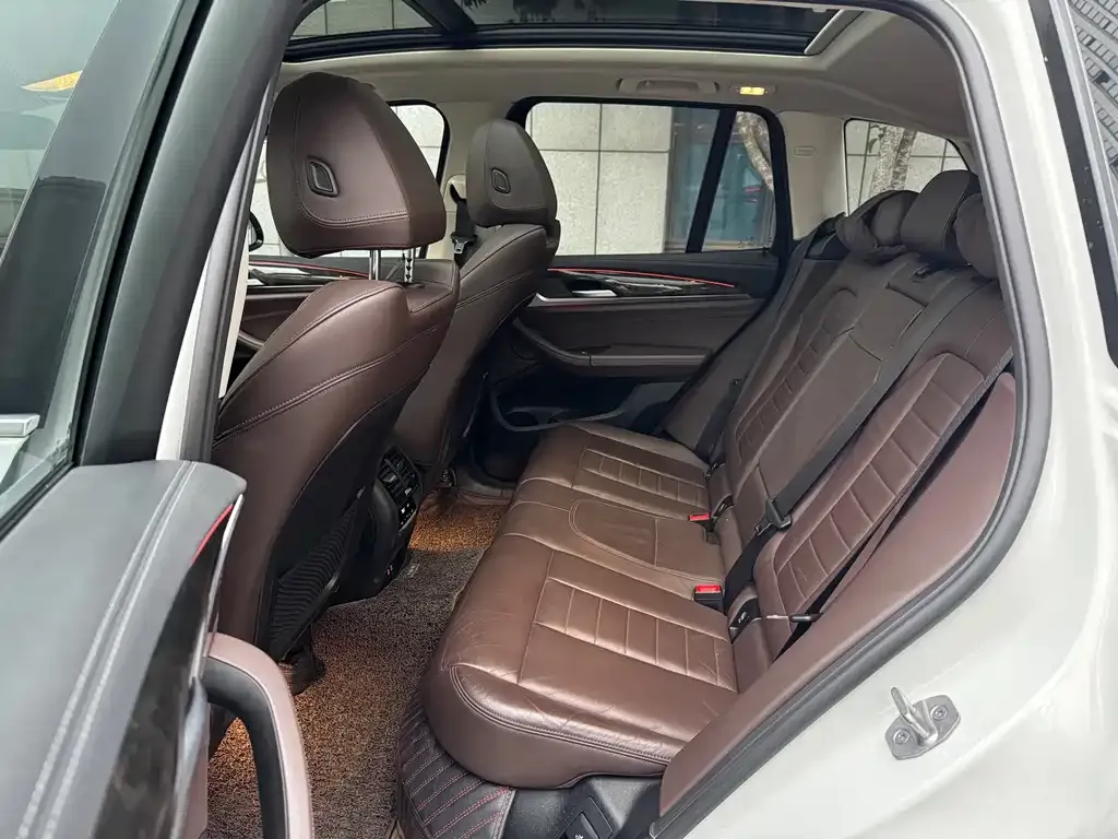 BMW X3 2021 из CN, фото 2