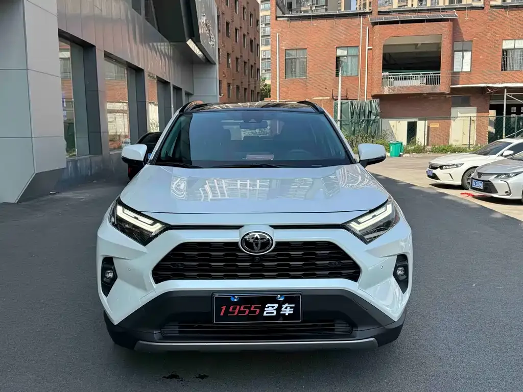 Toyota RAV4 2024 из CN, фото 2