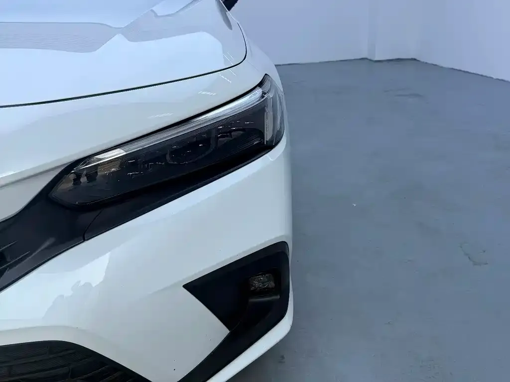 Honda Civic — фото 10