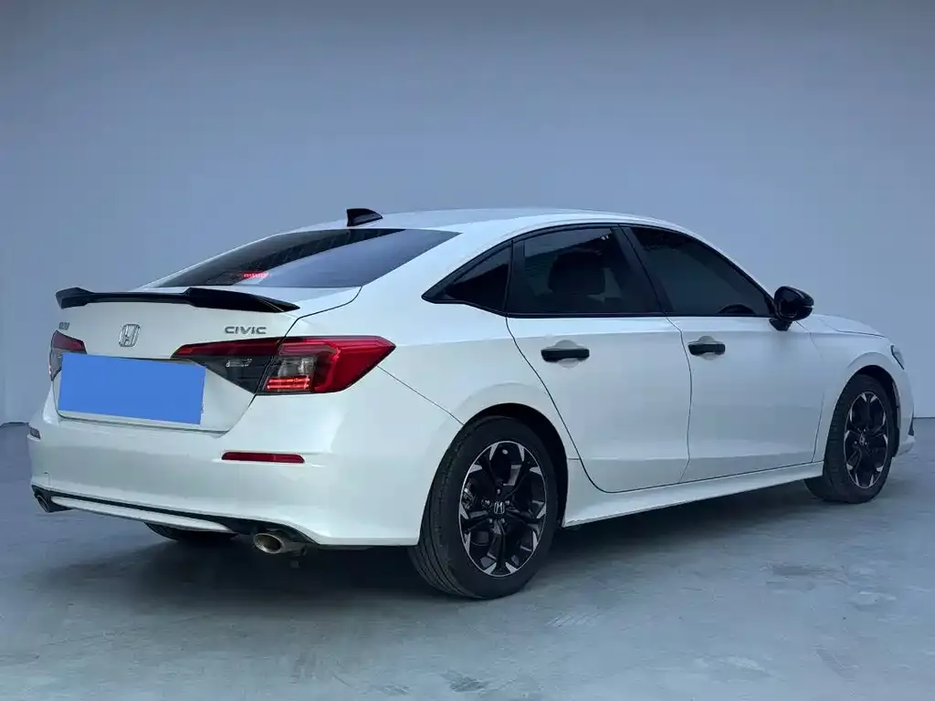 Honda Civic — фото 7