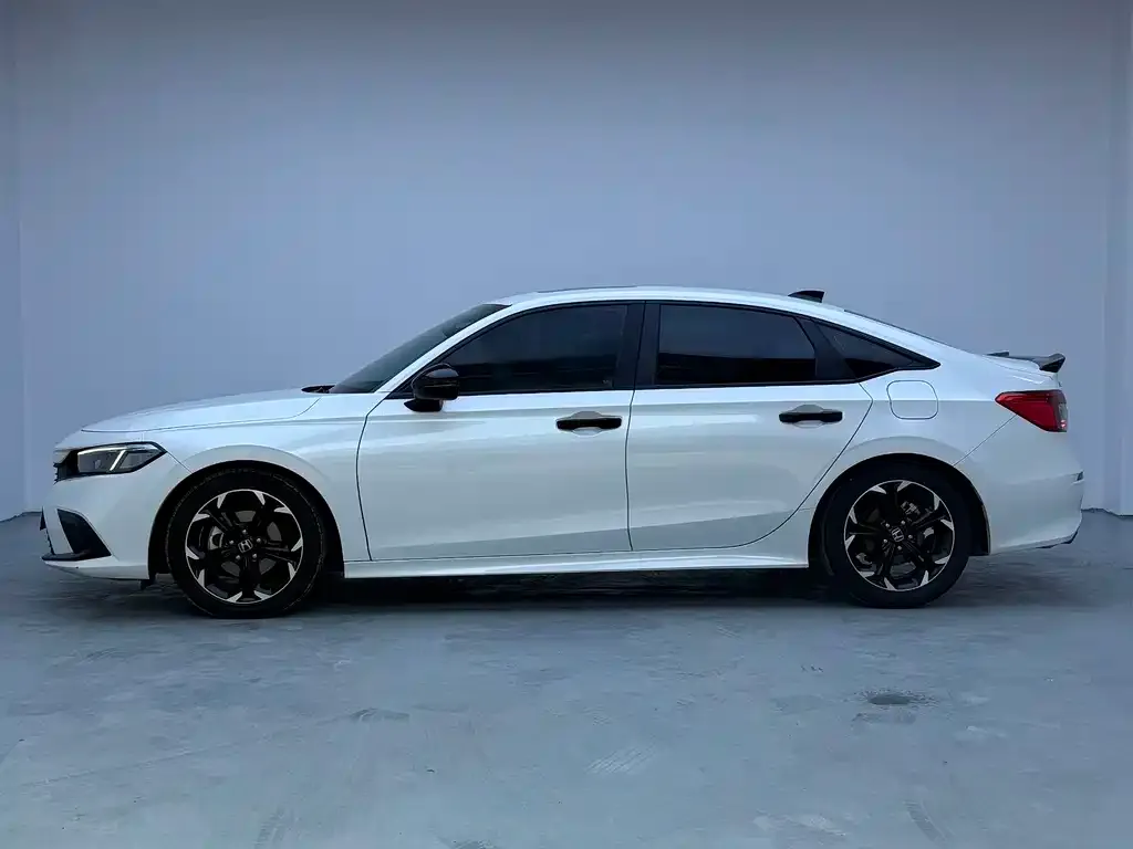 Honda Civic — фото 8