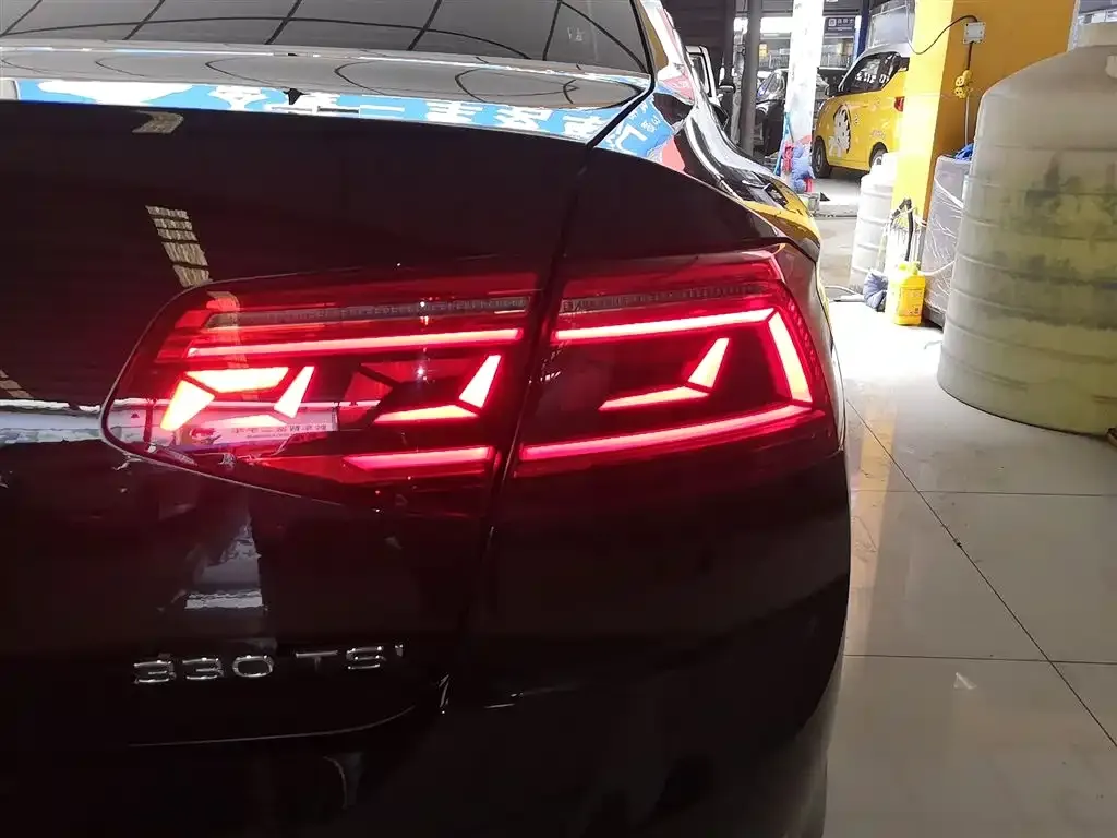 Volkswagen Magotan 2022 из CN, фото 8