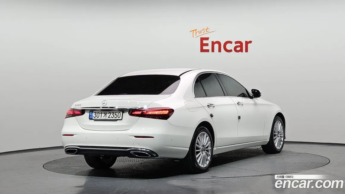 Mercedes-Benz E-Class 2021 из KR, фото 2