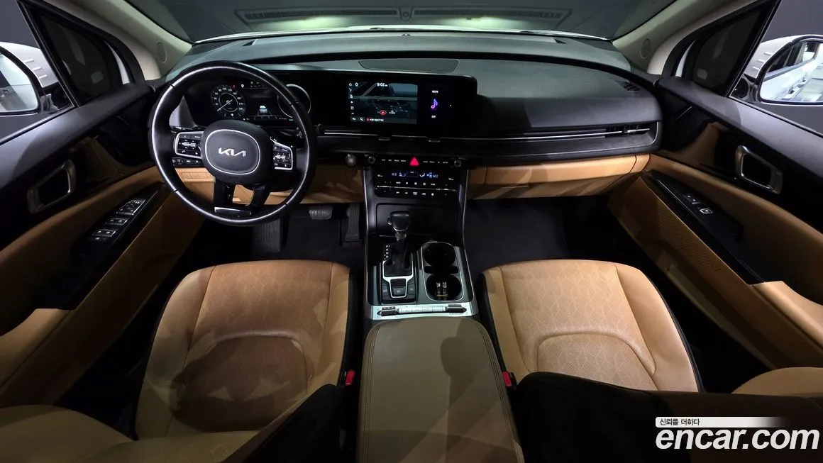 Kia Carnival — фото 10