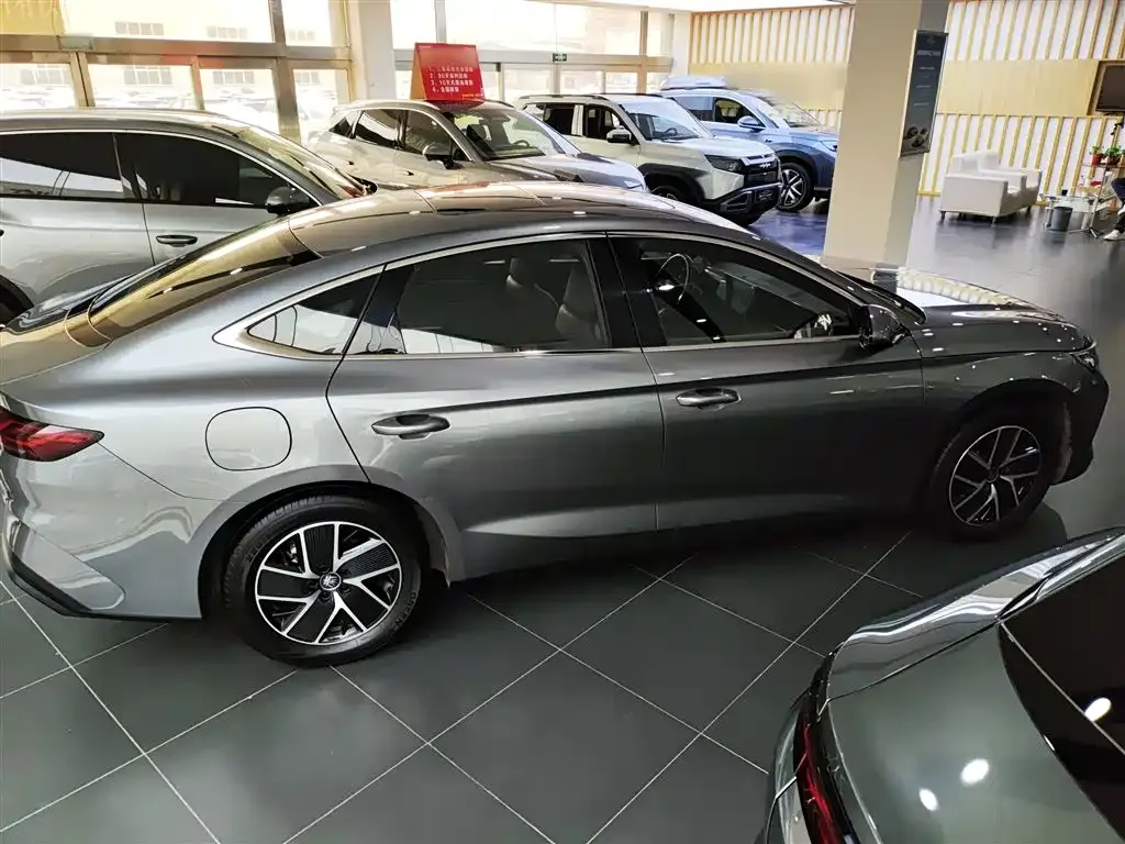BYD Qin L — фото 3