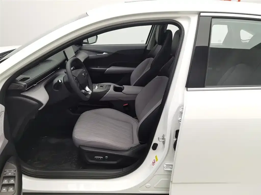 Changan Eado PHEV 2026 из CN, фото 5
