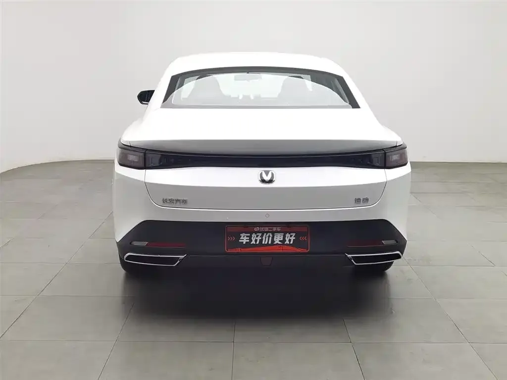 Changan Eado PHEV 2026 из CN, фото 2