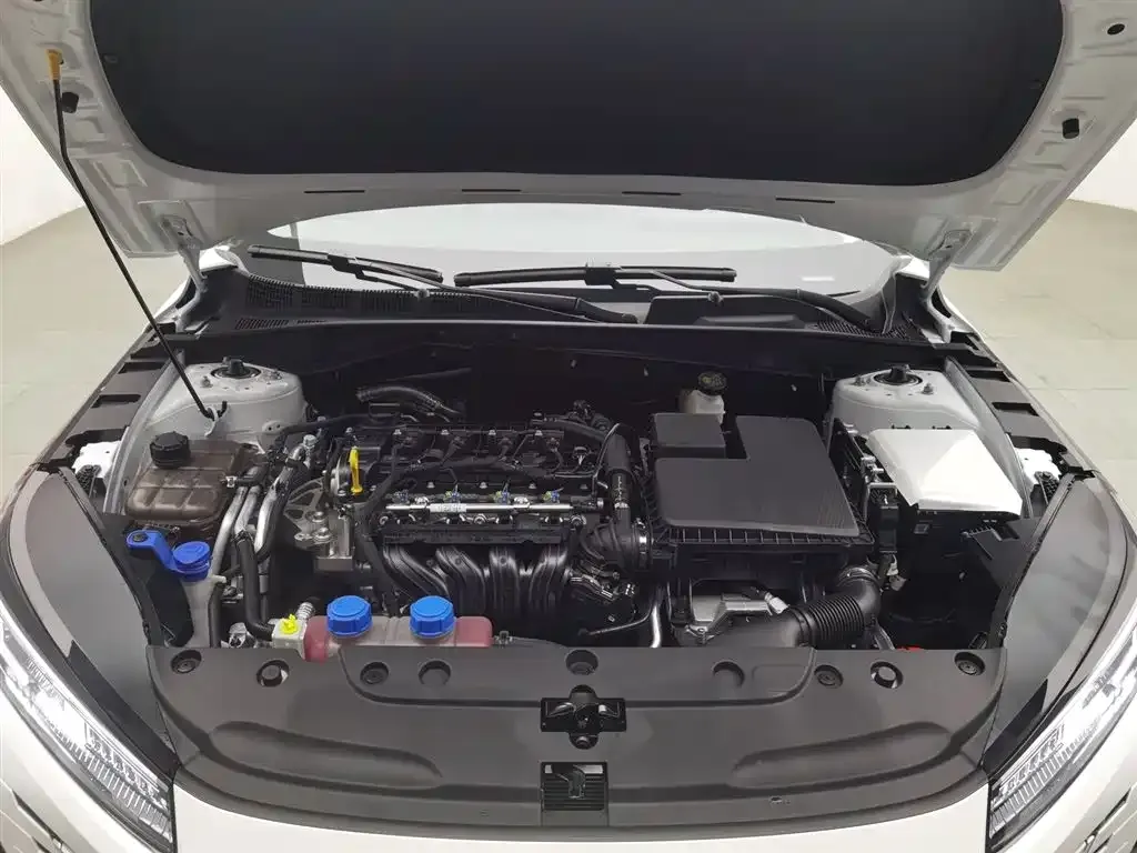 Changan Eado PHEV 2026 из CN, фото 9