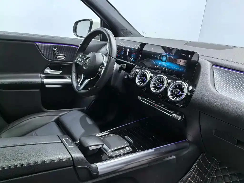 Mercedes-Benz GLA 2023 из CN, фото 8