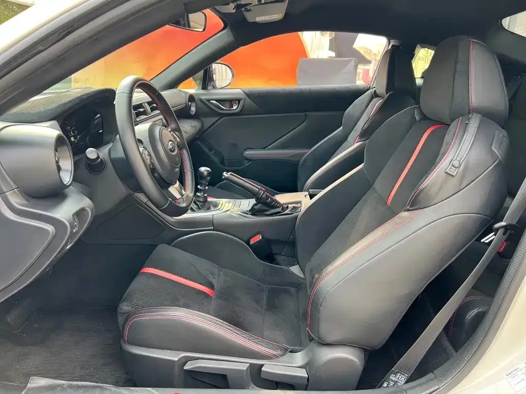 Subaru BRZ — фото 2