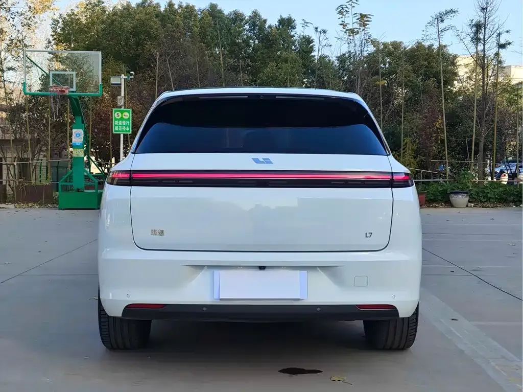 Li Auto L7 2023 из CN, фото 2