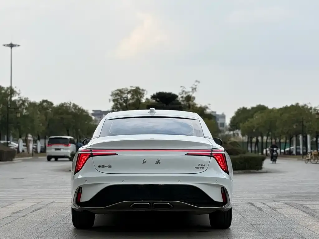 Hongqi H6 — фото 2