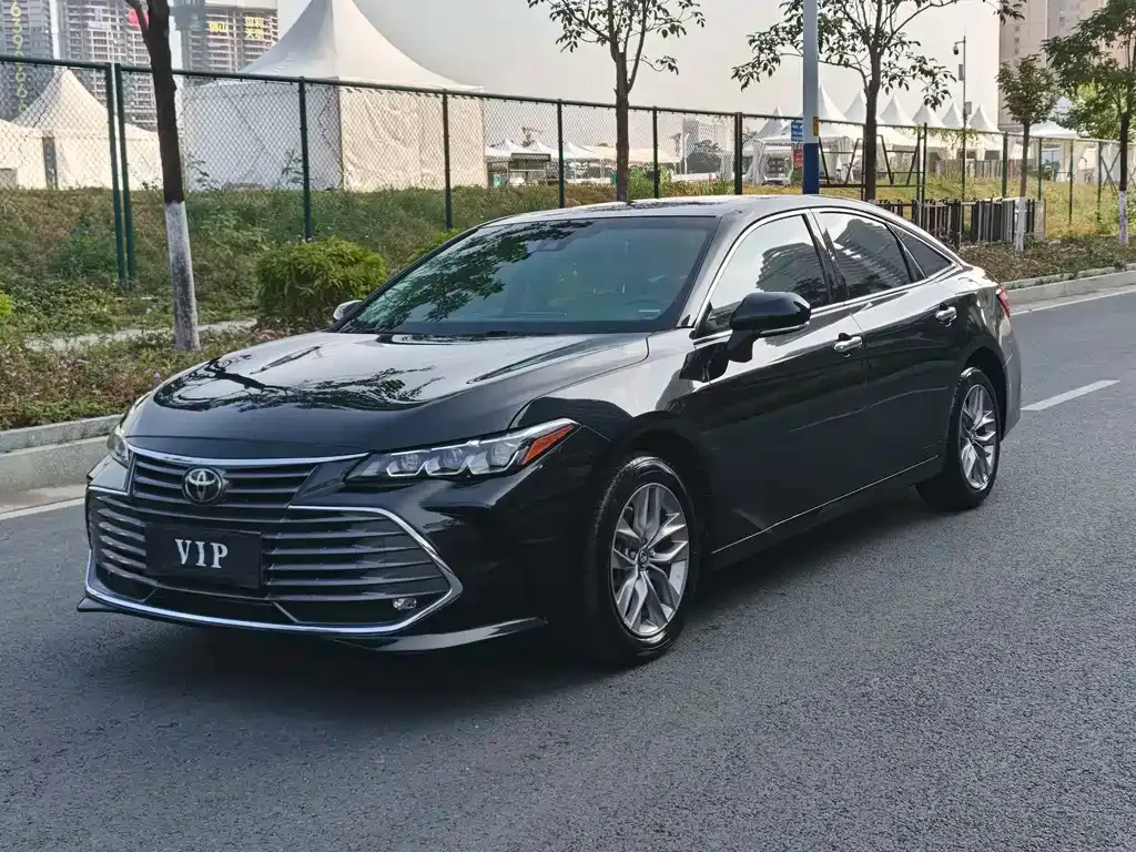 Toyota Avalon 2022 из CN, фото 1