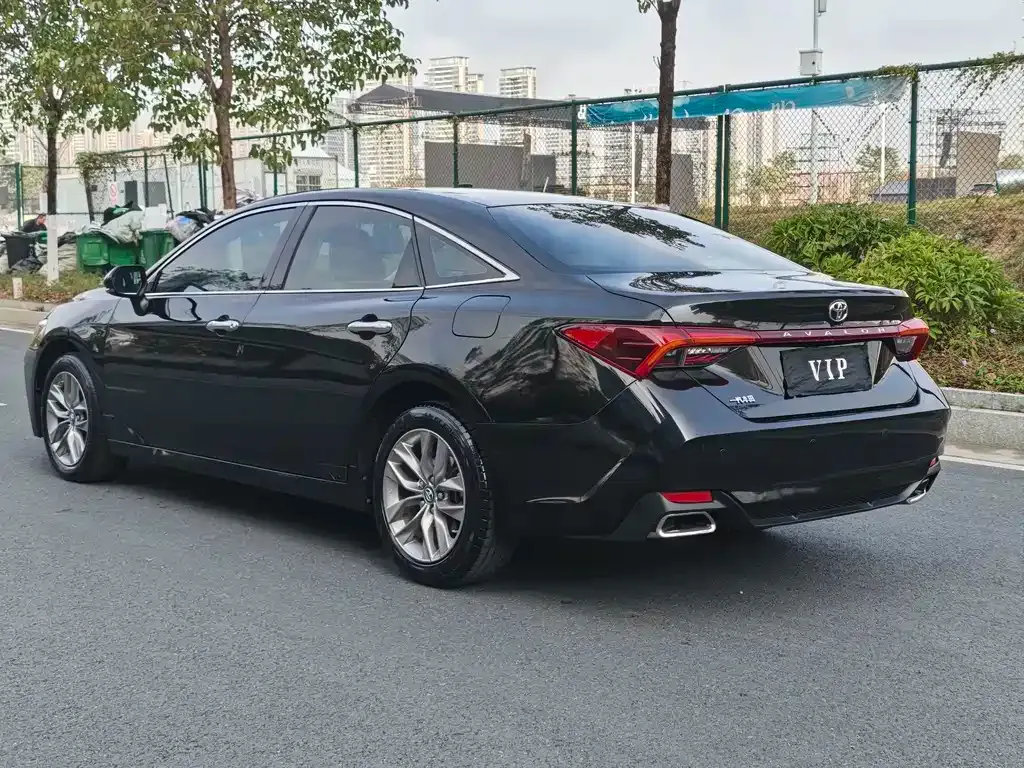 Toyota Avalon 2022 из CN, фото 9