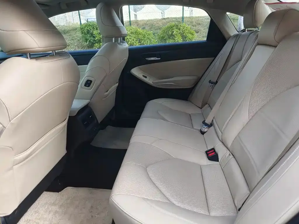 Toyota Avalon 2022 из CN, фото 3