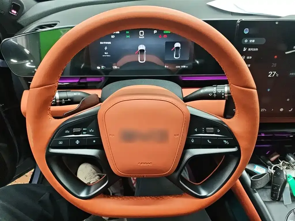 BYD Seal — фото 3