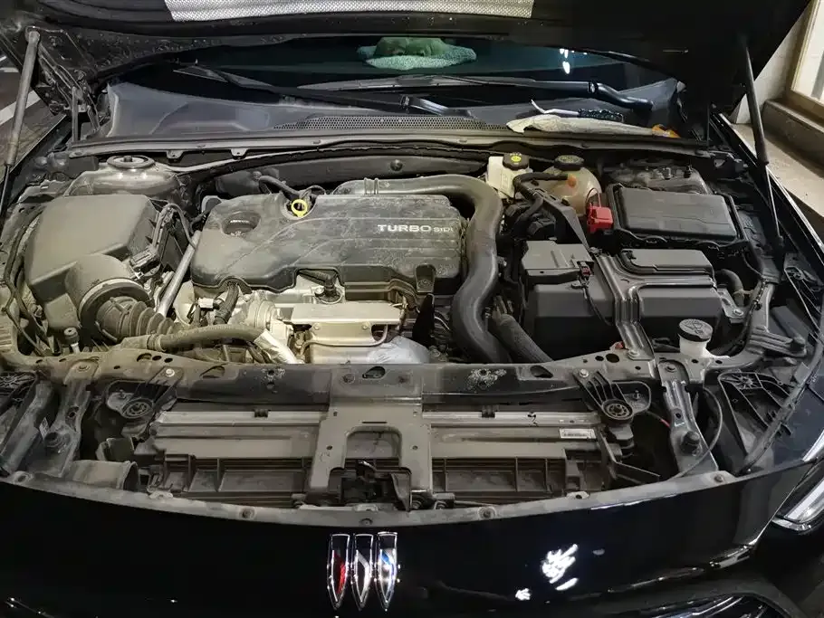 Buick Regal — фото 10