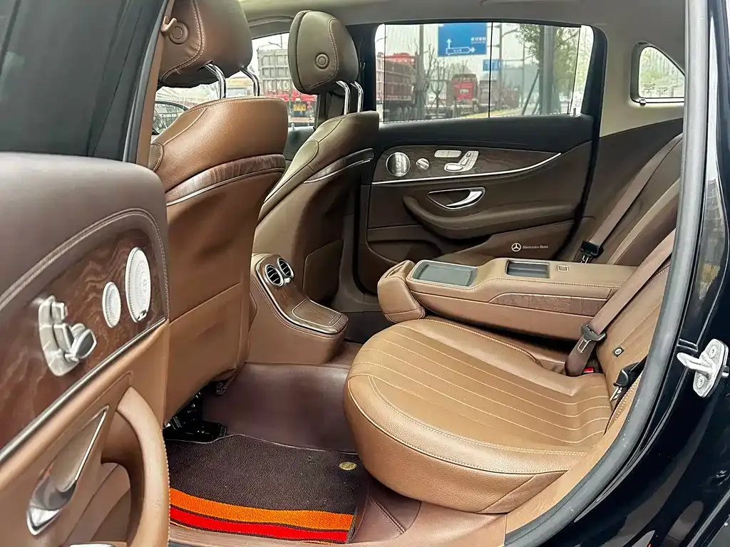 Mercedes-Benz E-Class 2021 из CN, фото 4