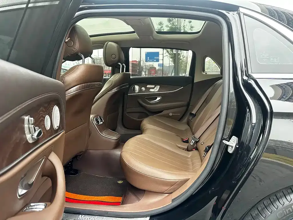 Mercedes-Benz E-Class 2021 из CN, фото 5