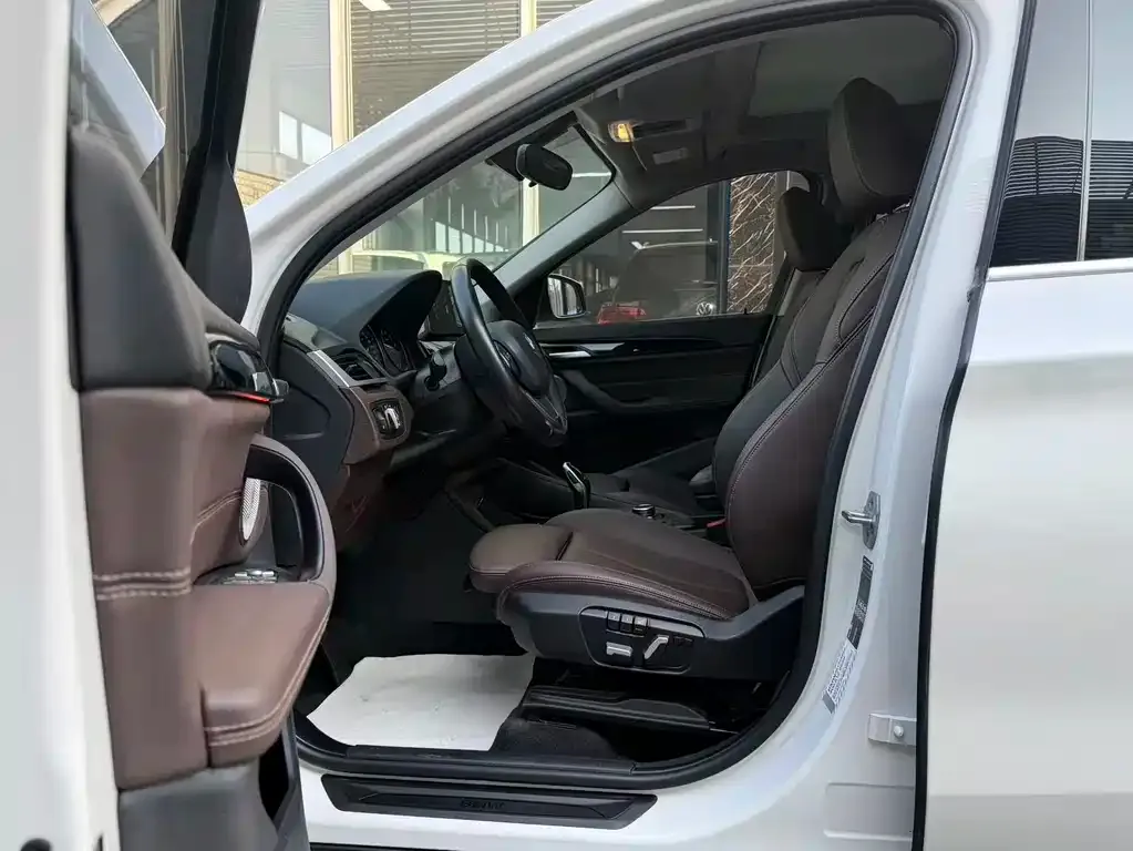 BMW X1 2022 из CN, фото 9