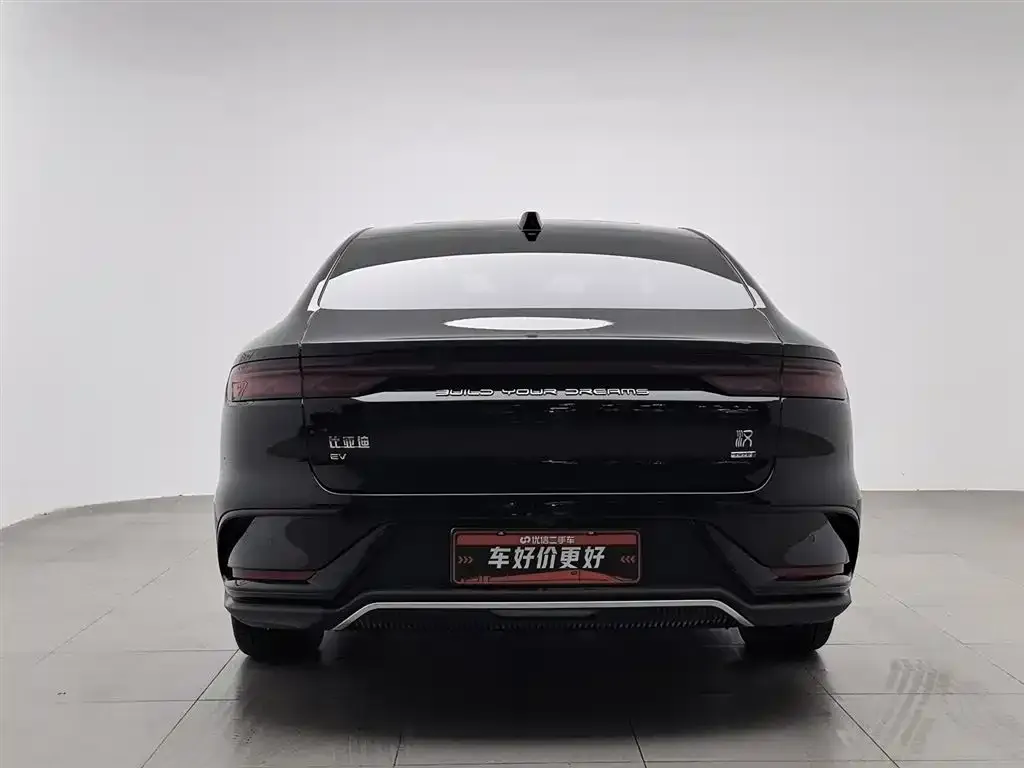 BYD Han — фото 4